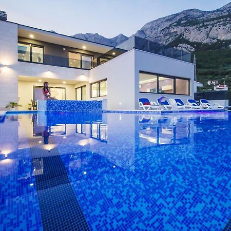 Villa Lacus Makarska Buitenkant foto