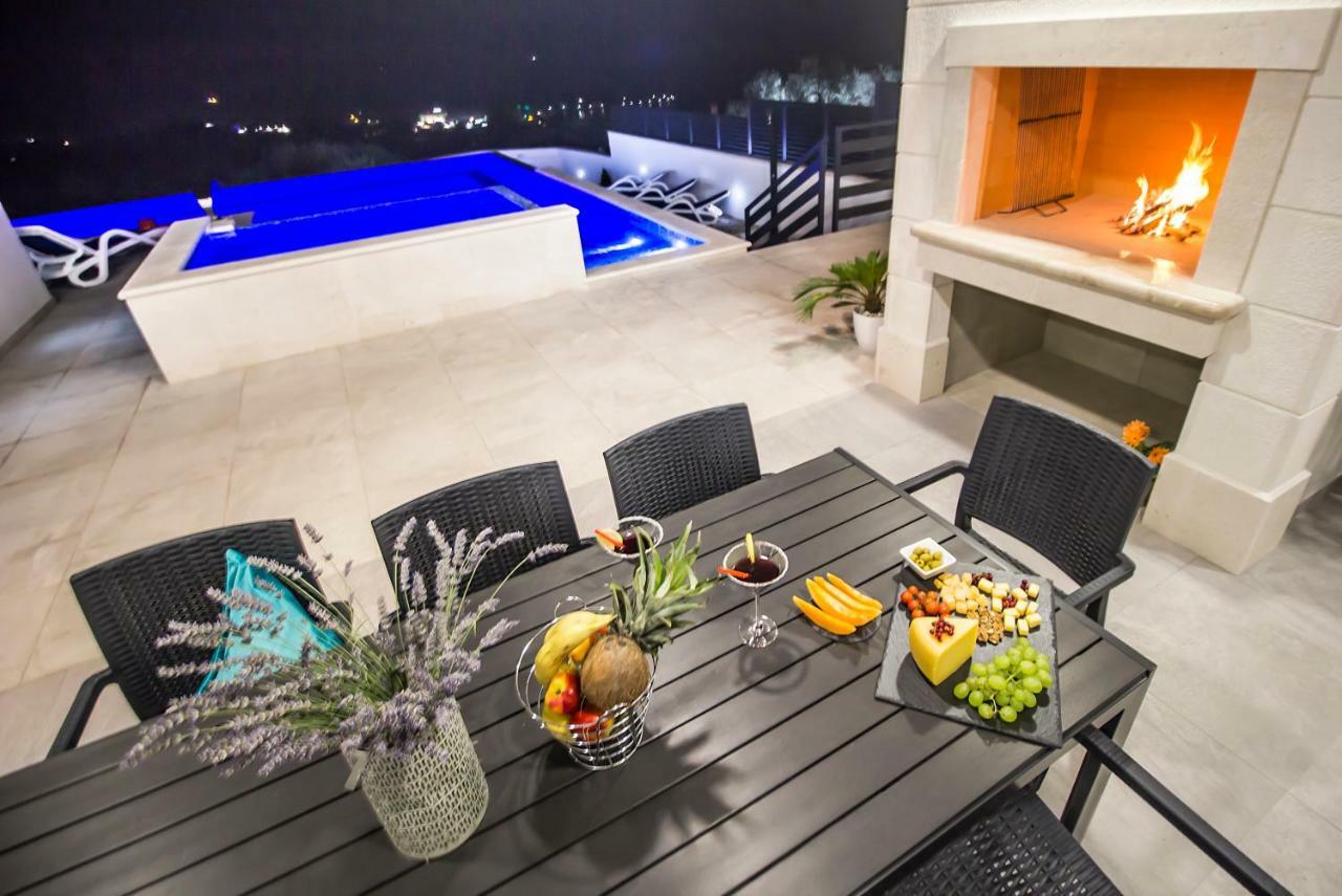 Villa Lacus Makarska Buitenkant foto